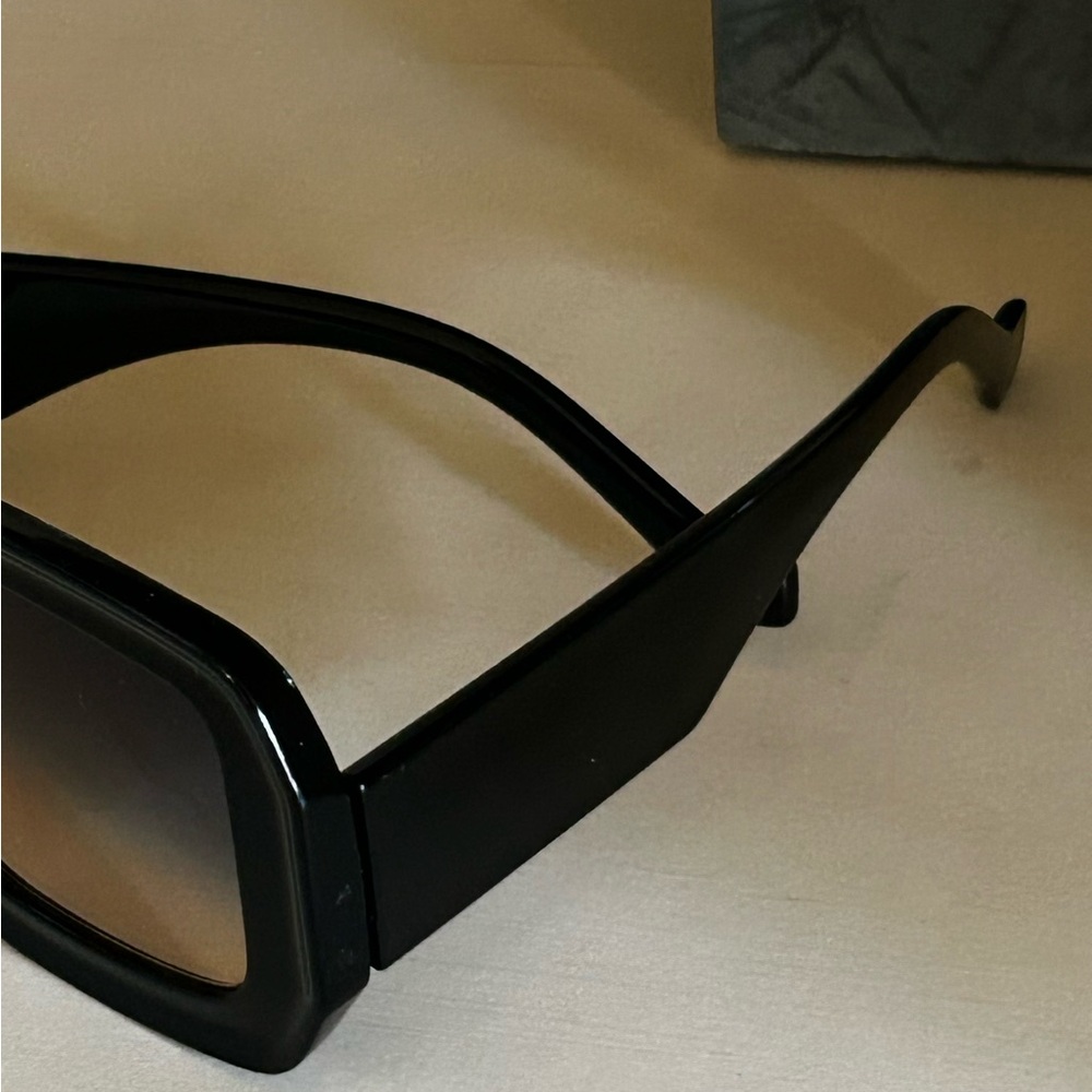 Classy Black Oversized Ombre Sunglasses shaded Dark to Light Lenses NWOT - Picture 15 of 15